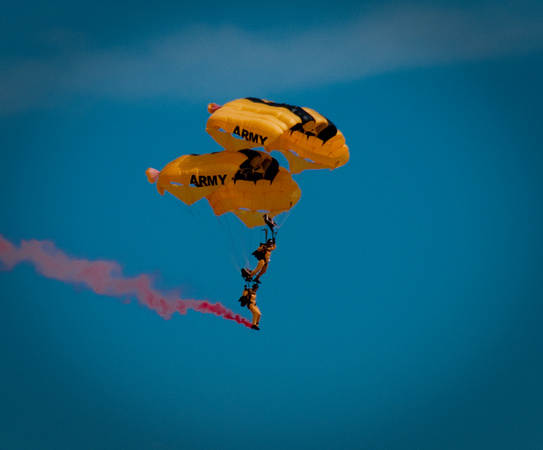 Golden Knights Tandem Parachute Team